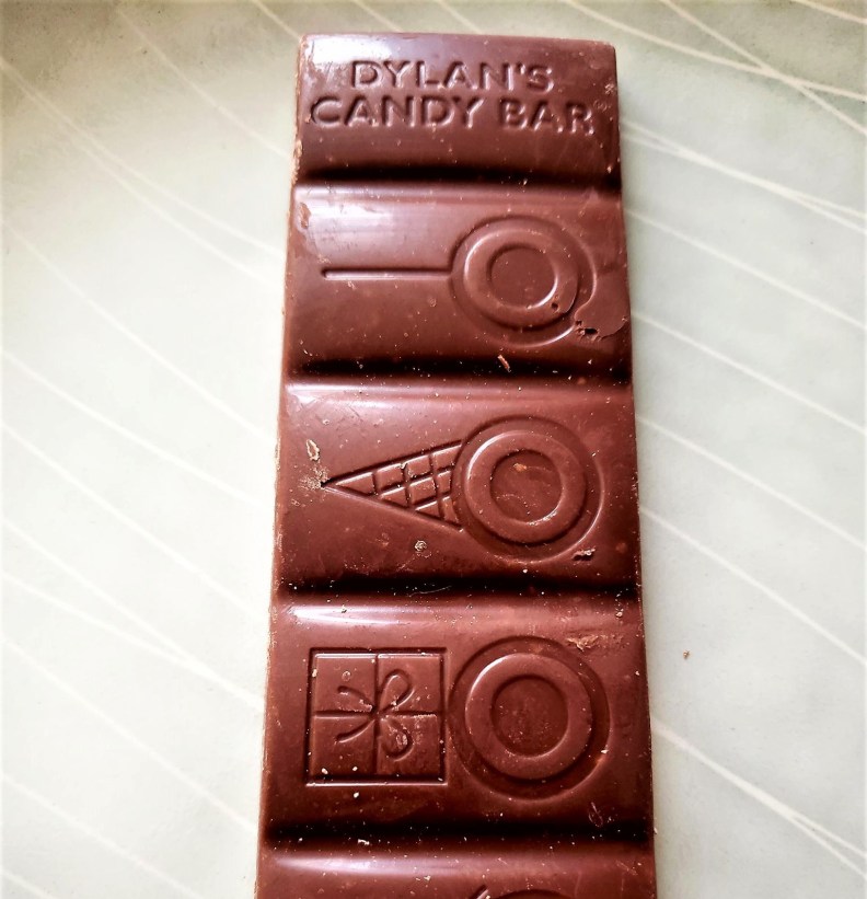 Dylan's Potato Chip Chocolate Bar Vertical