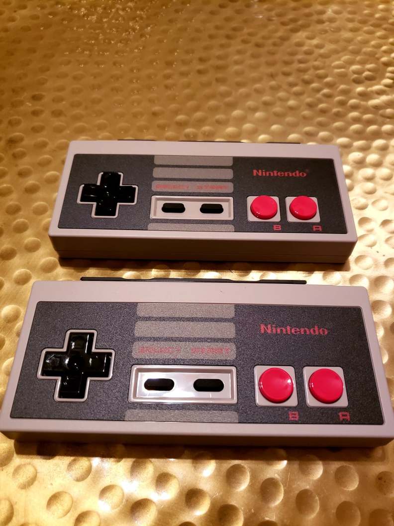 Nintendo Switch NES Controllers Out of Box